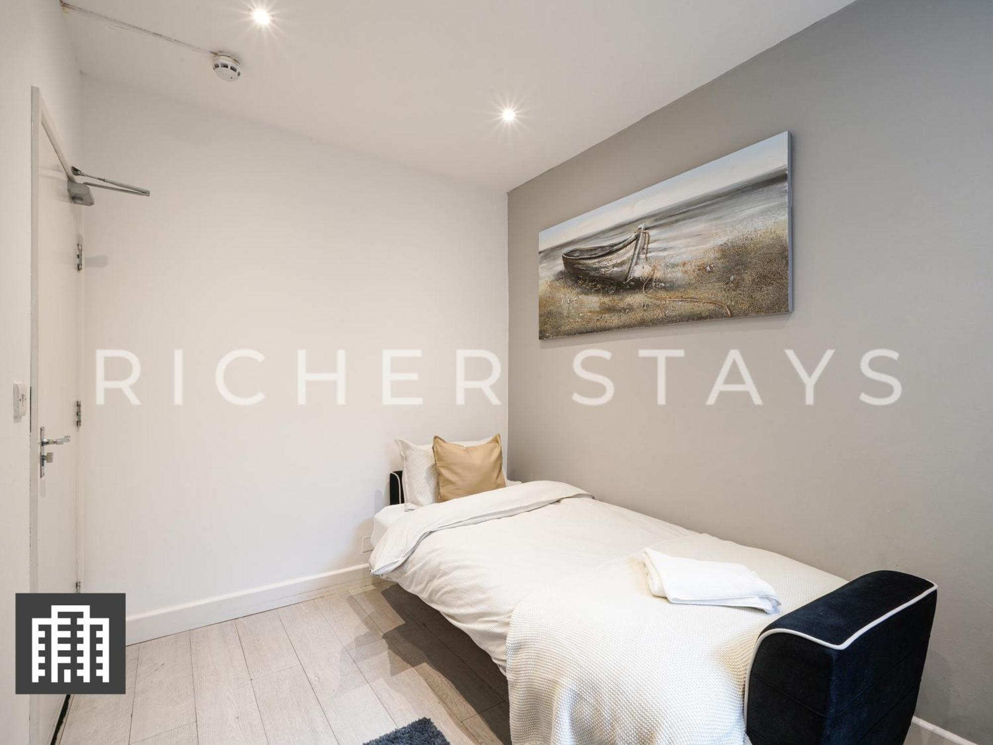 Large Home For Contractors & Families - Garden & Amenities London Ngoại thất bức ảnh